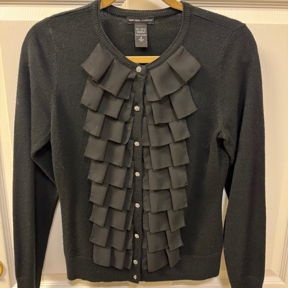 New York & Company black ruffled cardigan Size Small